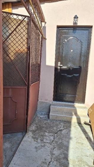 Casă cu 5 camere cu Garaj în Ghirodei