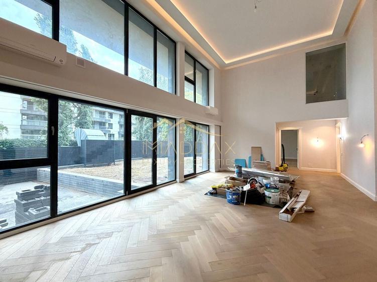 Apartament cu 4 camere în Străulești