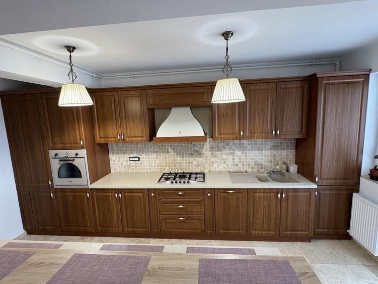 Apartament cu 2 camere semidecomandat în Central