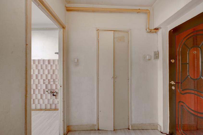 Apartament cu 3 camere decomandat în Lujerului