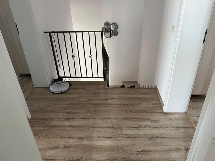 Duplex cu 4 camere cu Canalizare în Dumbrăvița