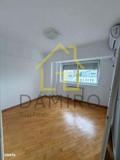 Apartament cu 4 camere semidecomandat în Unirii