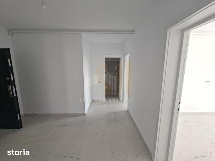 Apartament cu 3 camere decomandat în Sânpetru