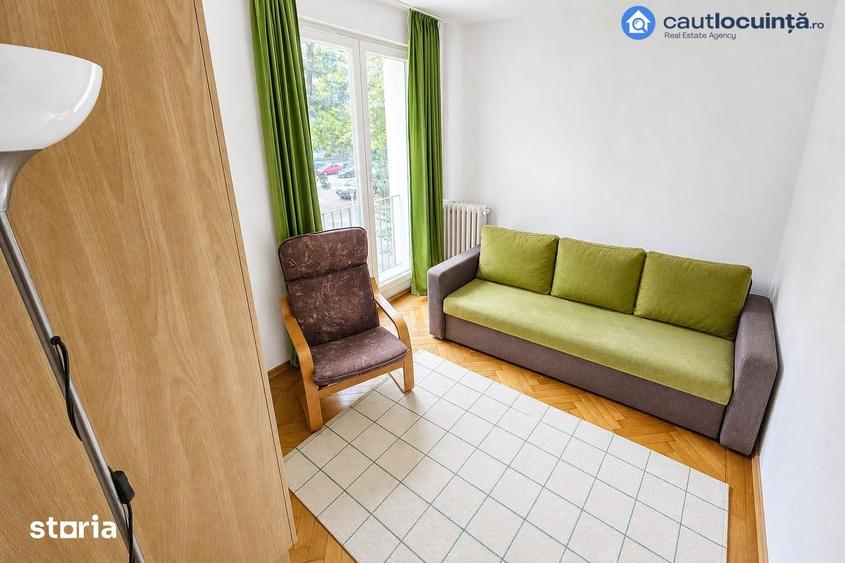 Apartament cu 3 camere semidecomandat în Titan