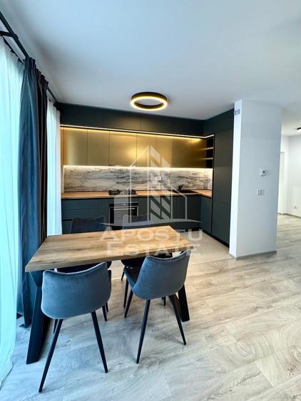Apartament cu 2 camere semidecomandat, mobilat în Aradului
