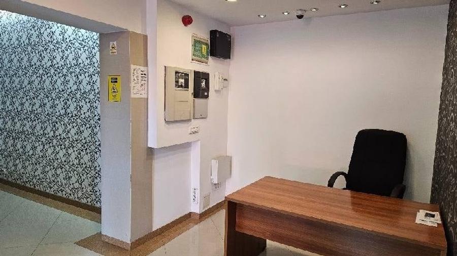 Birou, de 210 mp, în P-ta Presei Libere