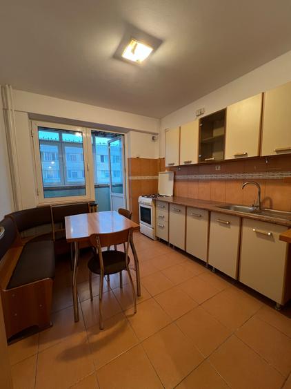 Apartament cu 2 camere decomandat în Colentina