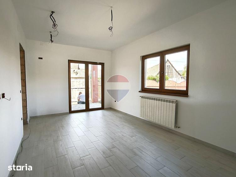Casă cu 4 camere cu Teren 401 Mp în Hoghilag