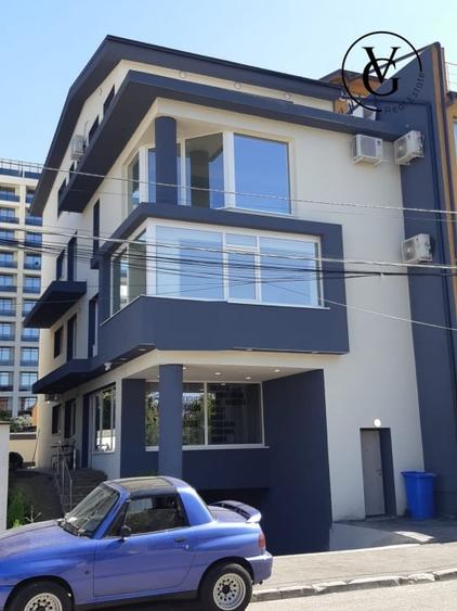 Duplex cu 11 camere cu Canalizare în Floreasca