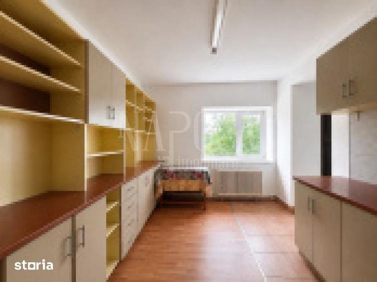 Spațiu comercial, de 233 mp, în Iris