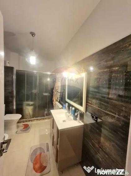 Casă cu 4 camere cu Teren 1165 Mp în Gologanu