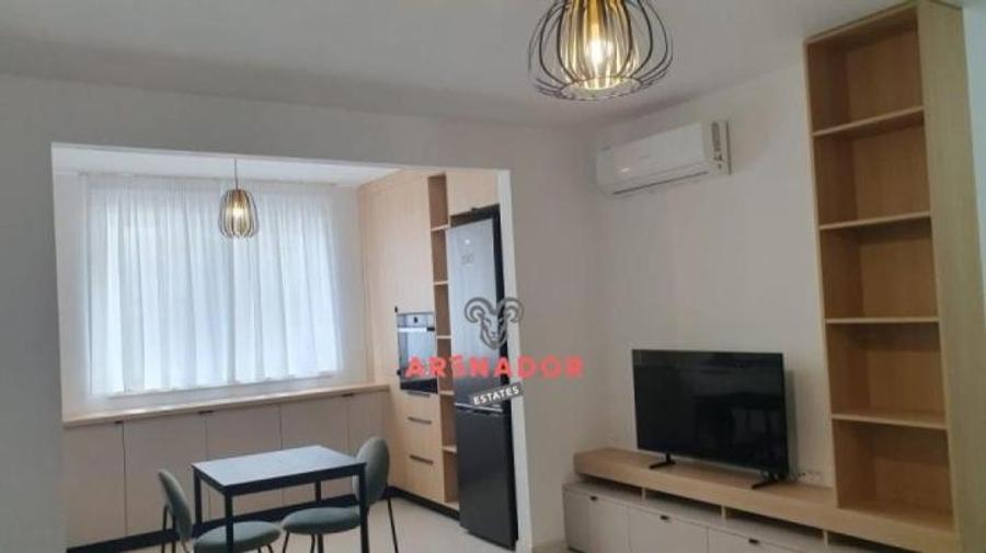Apartament cu 2 camere în Titan