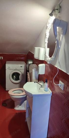 Casă cu 2 camere cu Teren 200 Mp în Central