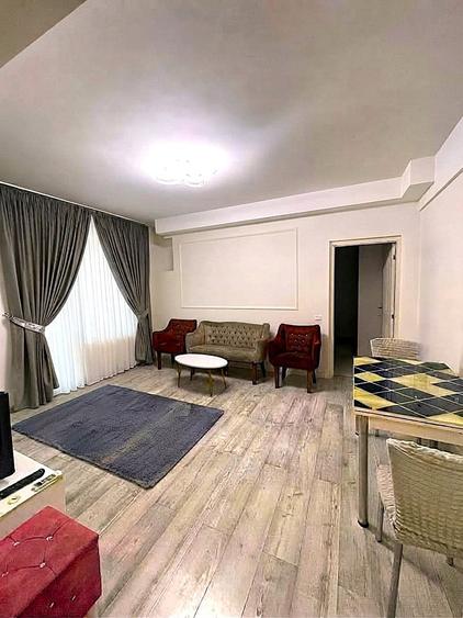 Apartament cu 2 camere semidecomandat în Fundeni