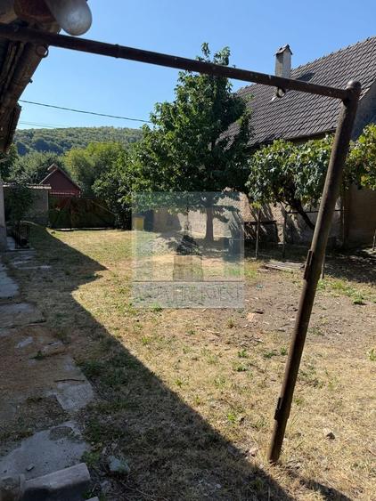 Casă individuală cu 3 camere cu Canalizare în Cuciulata