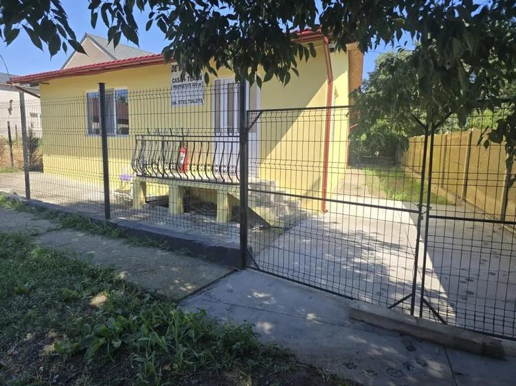 Casă cu 3 camere în Sud