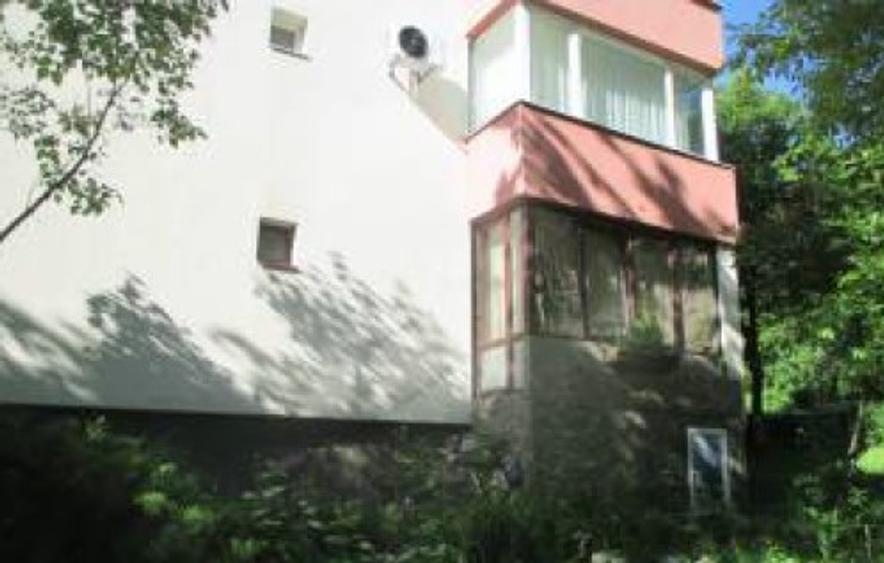 Apartament cu 3 camere în Răcădău