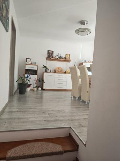 Casă cu 4 camere în Reghin