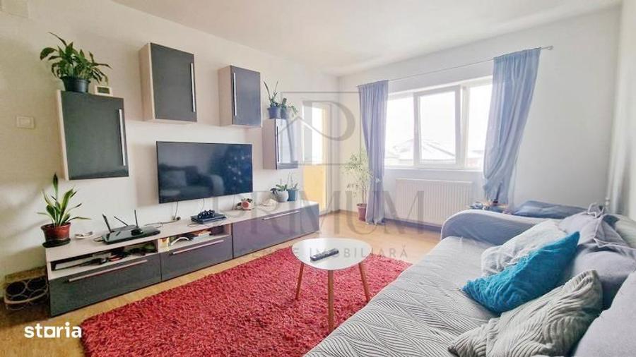Apartament cu 3 camere semidecomandat, mobilat în Girocului