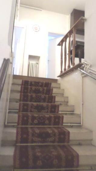 Apartament cu 3 camere decomandat în Capitale