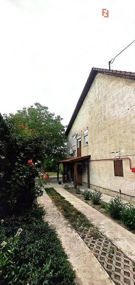 Casă cu 4 camere cu Teren 547 Mp în Central