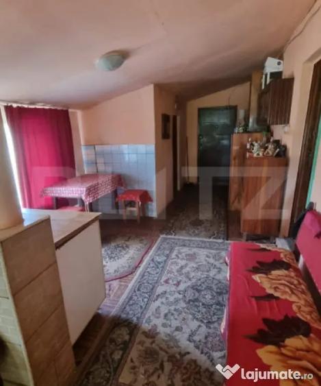 Casă cu 3 camere cu Teren 670 Mp în Central
