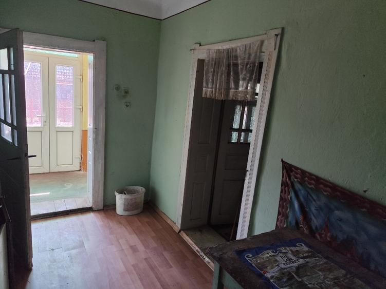 Casă individuală cu 3 camere cu Teren 5000 Mp în Abrămuț
