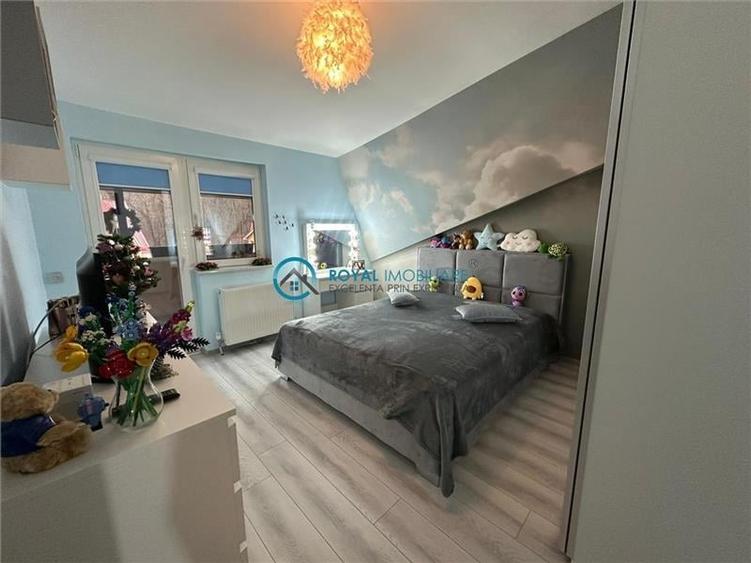 Duplex cu 5 camere cu Canalizare în Bucov