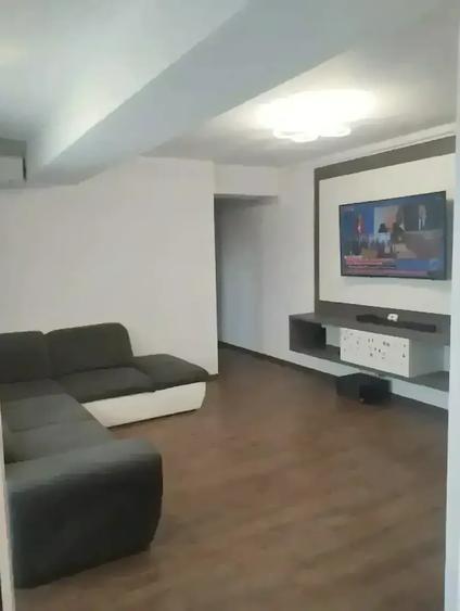 Apartament cu 2 camere semidecomandat în Aurel Vlaicu