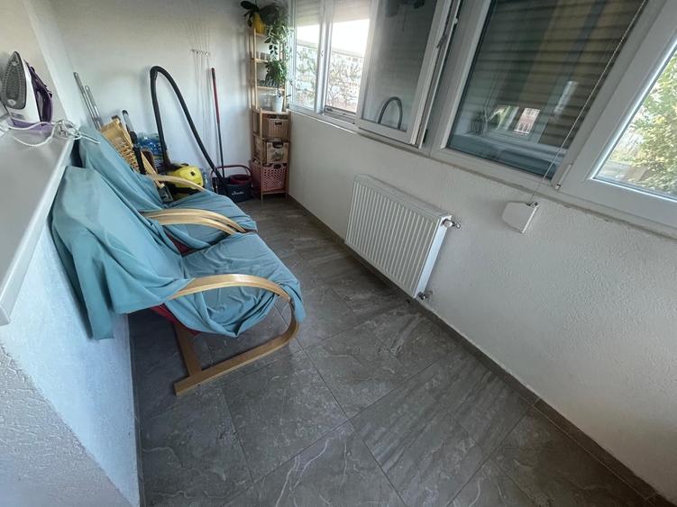Apartament cu 2 camere decomandat în Berceni
