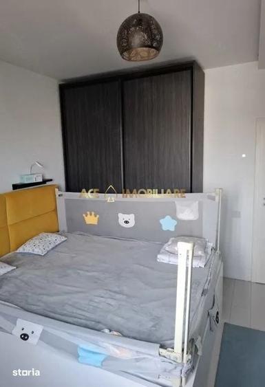Apartament cu 3 camere în Apărătorii Patriei