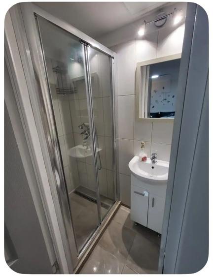 Garsonieră decomandată în Drumul Carului