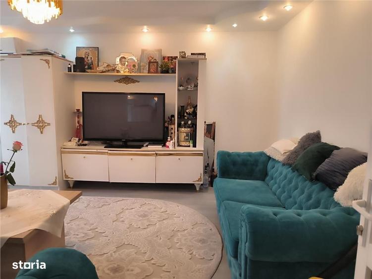 Apartament cu 3 camere, mobilat în Central