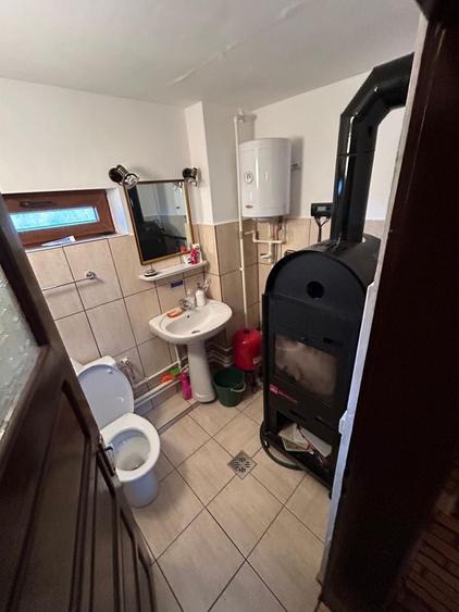 Casă cu 4 camere în Piatra