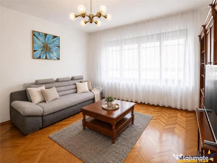 Apartament cu 2 camere decomandat în Centrul Istoric