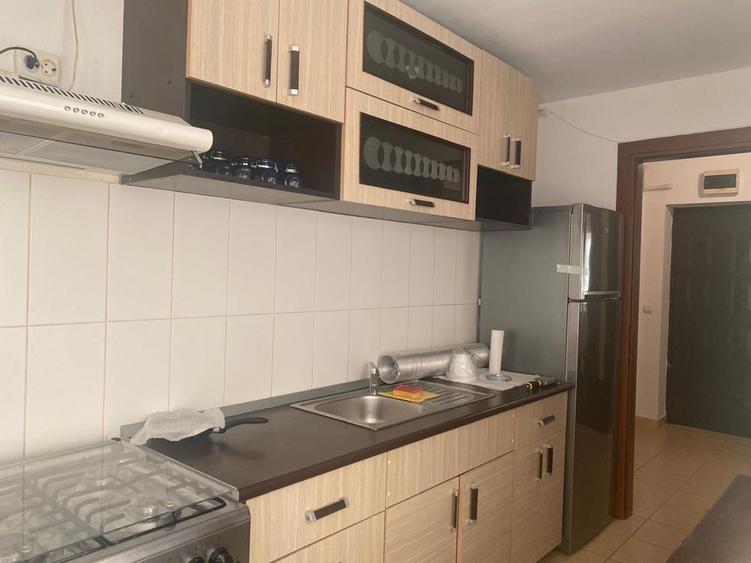 Garsonieră decomandată în Central