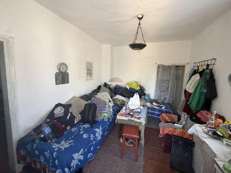Casă individuală cu 3 camere cu Teren 756 Mp în Țifești