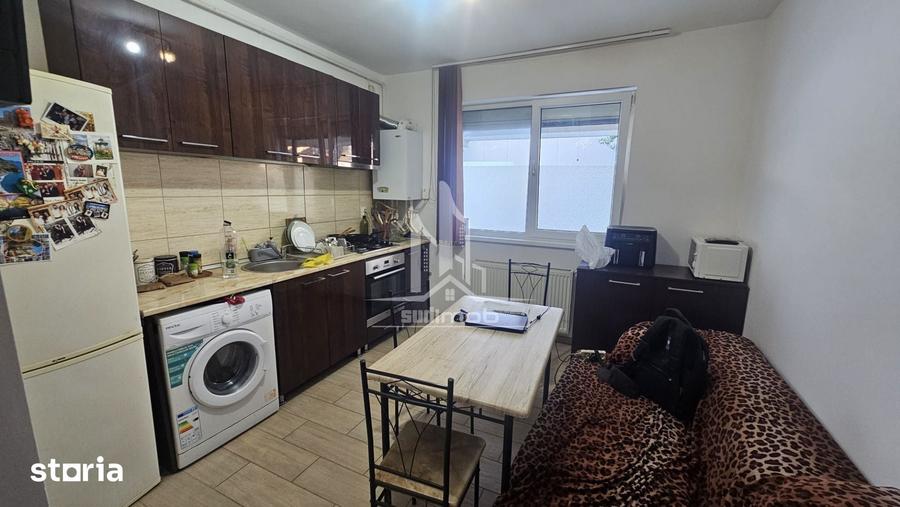 Garsonieră decomandată în Vest