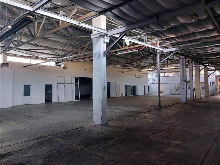 Spațiu industrial, de 1,255 mp, în 3 Insule