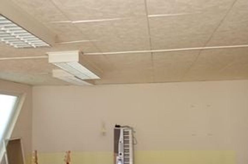 Casă cu 4 camere cu Garaj în Titan