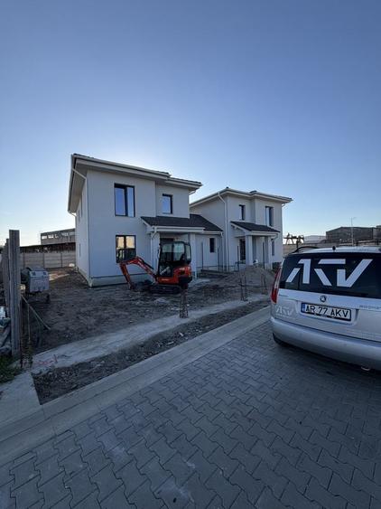 Casă cu 4 camere în Central