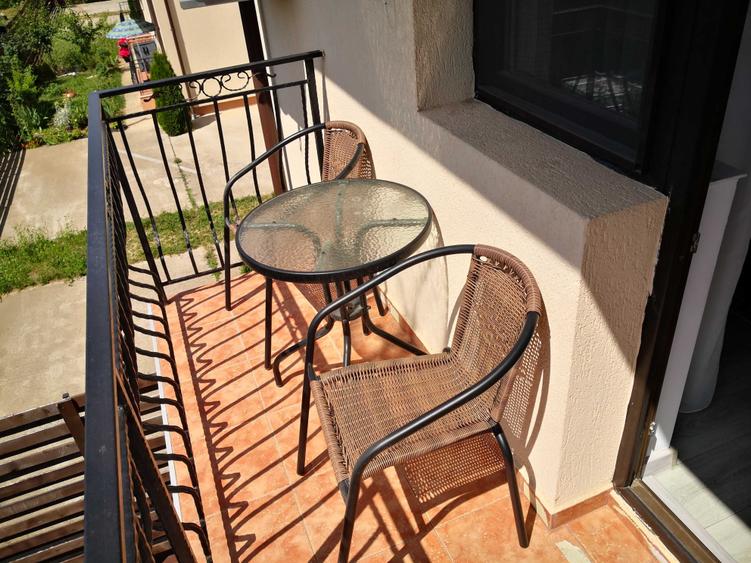 Apartament cu 3 camere decomandat, mobilat în Lunca Cetățuii