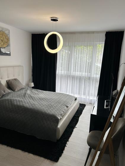 Apartament cu 2 camere decomandat în Lacul Tei