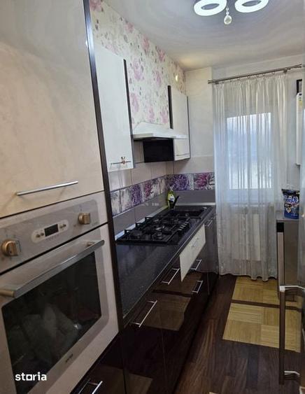 De vanzare, apartament cu 3 camere, zona Zimbru - 2