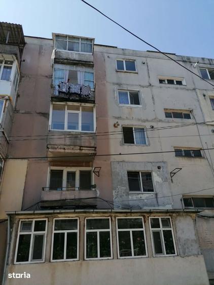 Apartament cu 3 camere în Tineretului