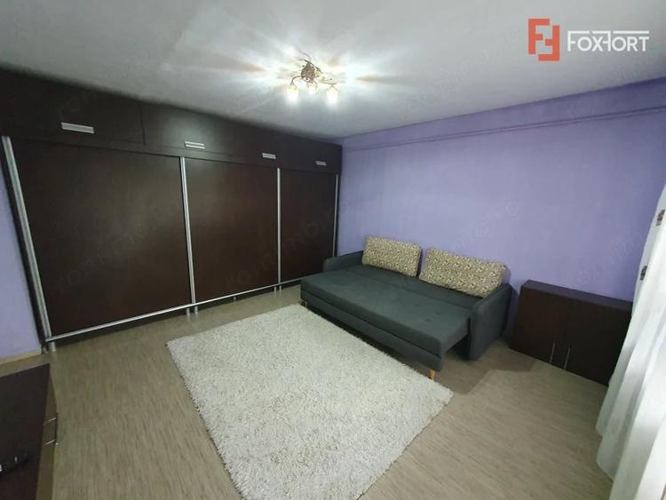 Apartament cu 2 camere decomandat în Steaua