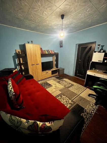 Casă cu 3 camere în Pecineaga