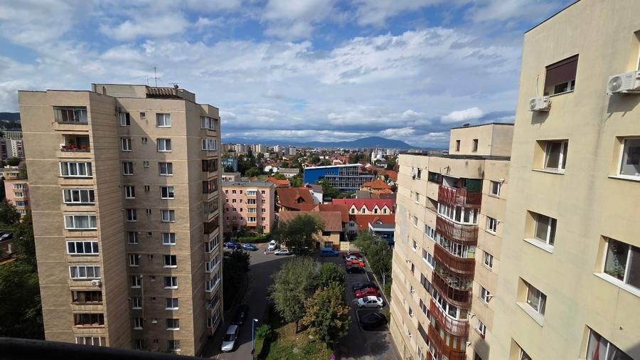 Apartament cu 3 camere decomandat, mobilat în Gării
