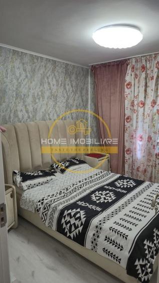 Apartament cu 3 camere semidecomandat, mobilat în Podu Roș