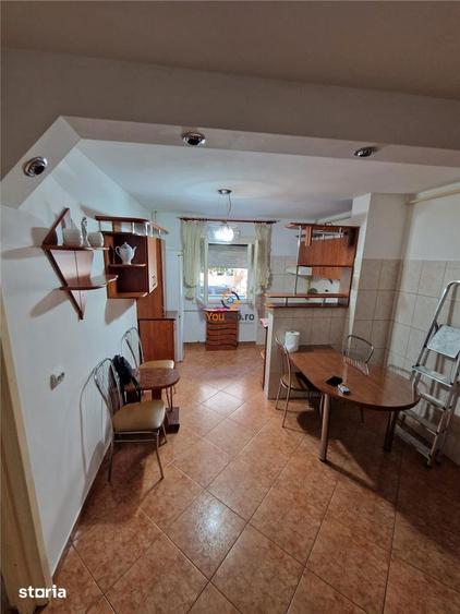 Apartament cu 2 camere decomandat în Steaua